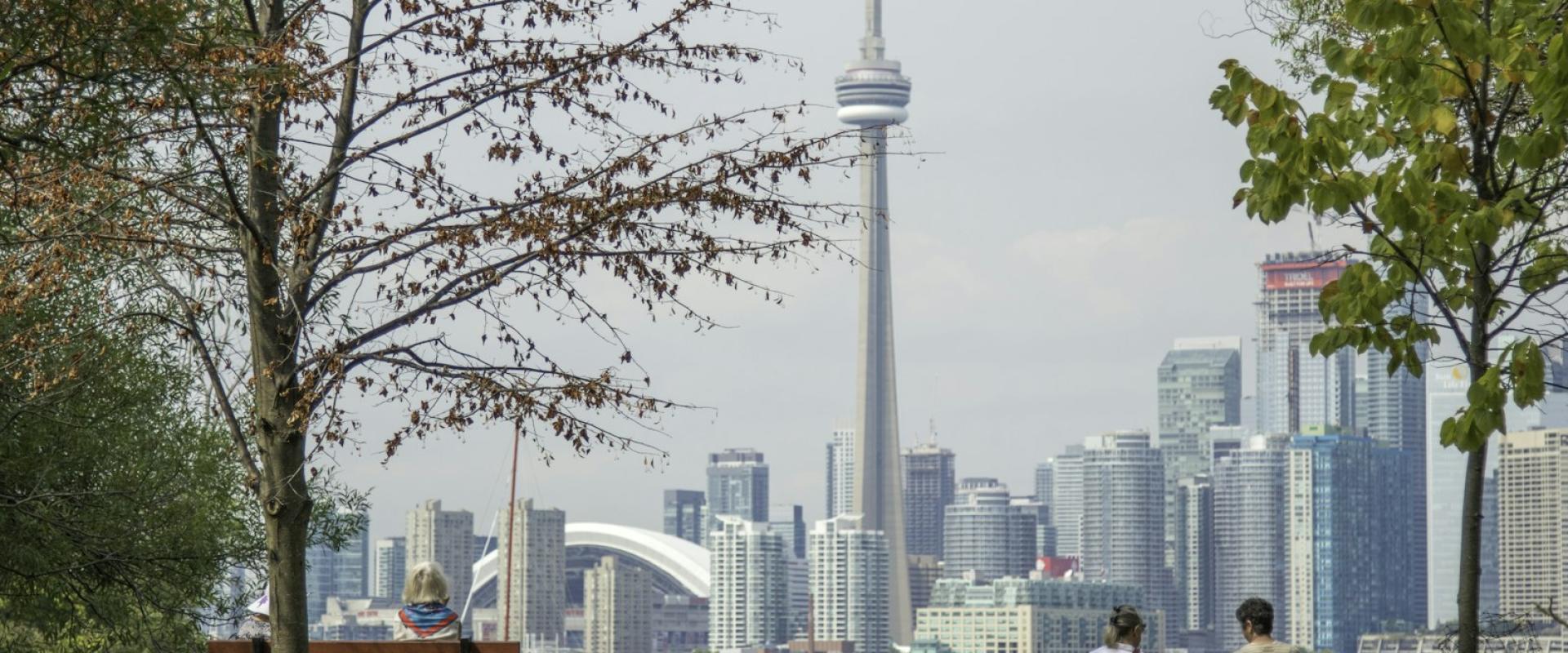 The Best Neighborhoods in Toronto for First-Time Visitors