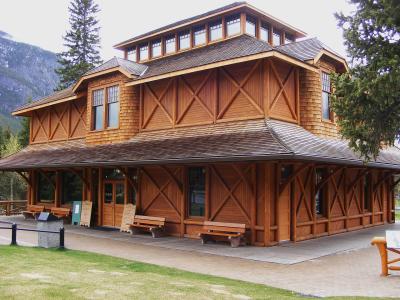 The timber Banff Park Museum building